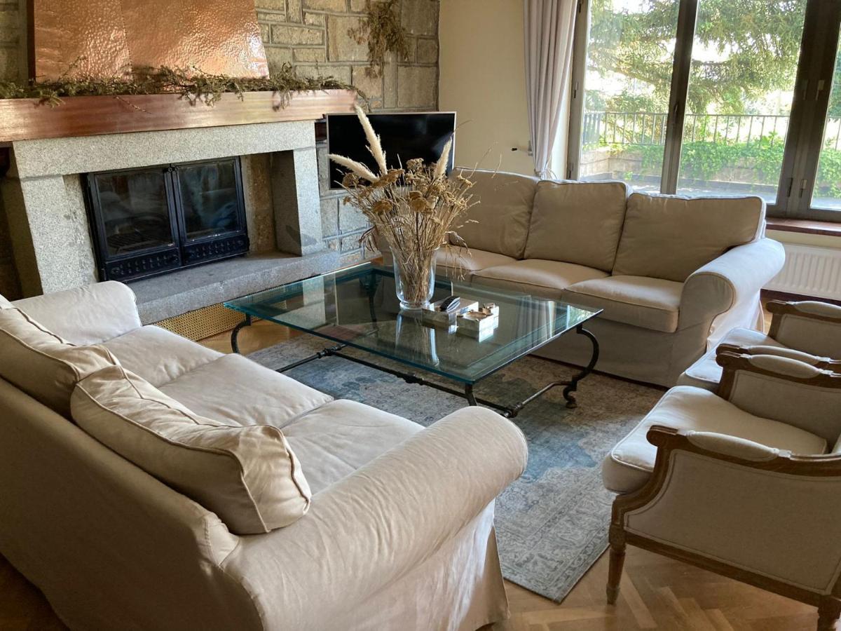 Los Cedros, Gran Chalet Con Piscina Y Apartamento En Navacerrada Exterior foto