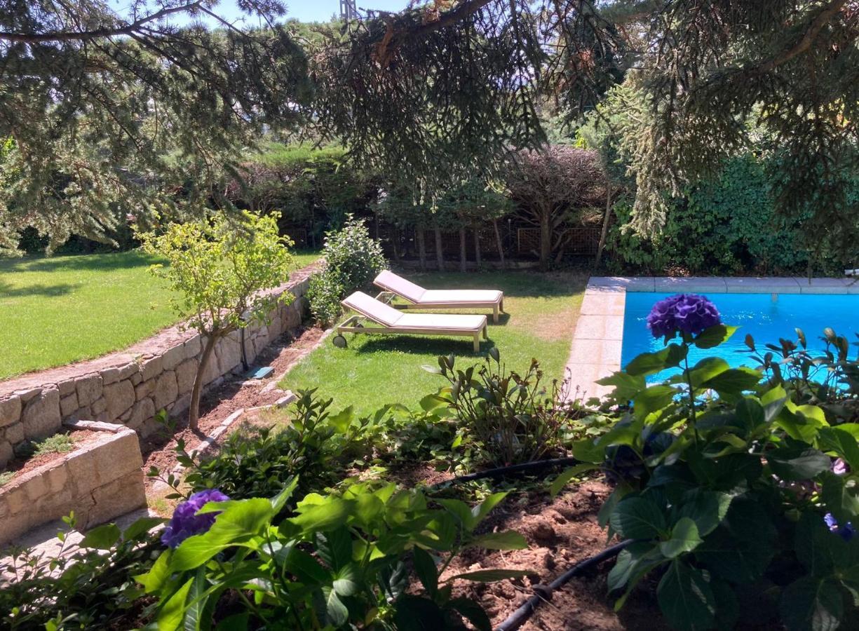 Los Cedros, Gran Chalet Con Piscina Y Apartamento En Navacerrada Exterior foto