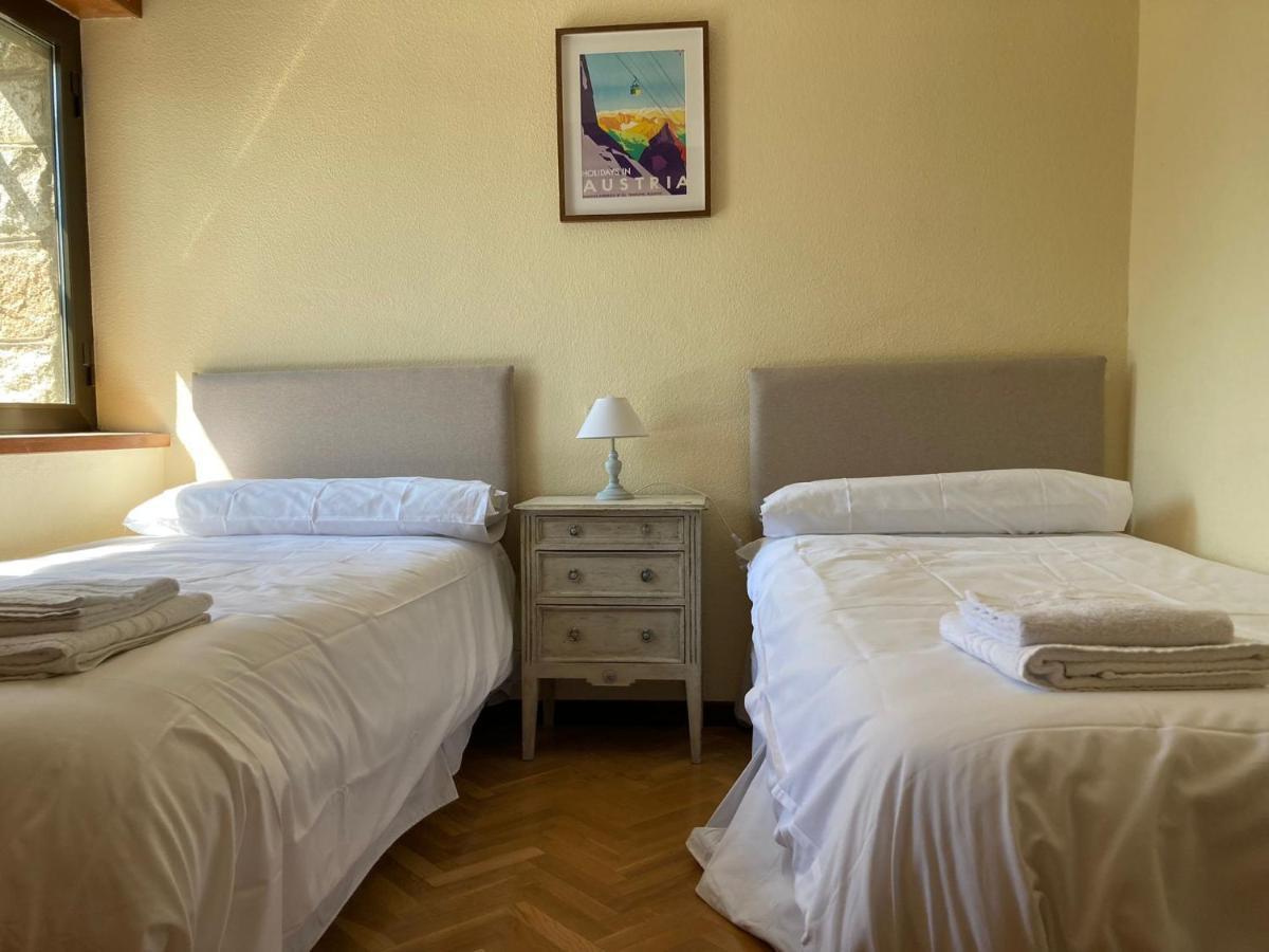 Los Cedros, Gran Chalet Con Piscina Y Apartamento En Navacerrada Exterior foto