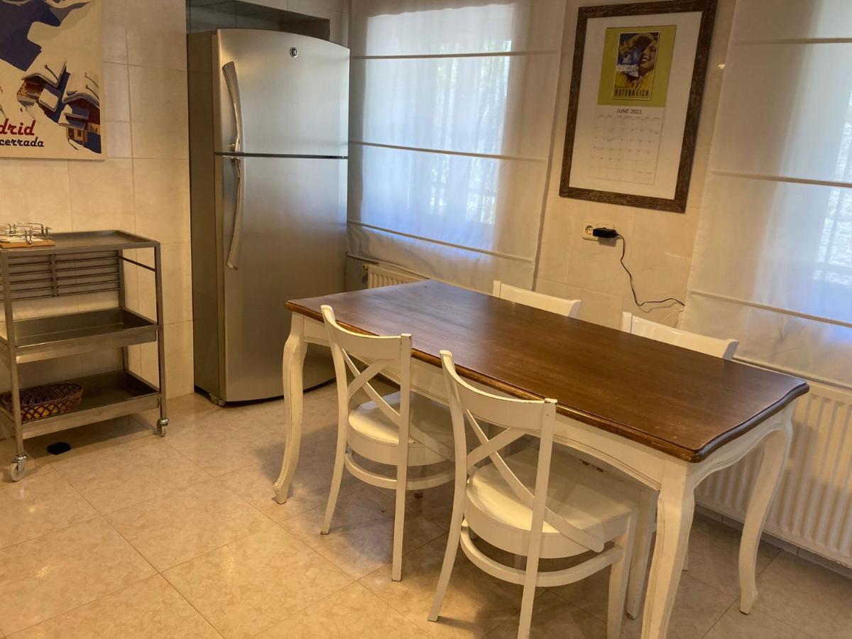 Los Cedros, Gran Chalet Con Piscina Y Apartamento En Navacerrada Exterior foto