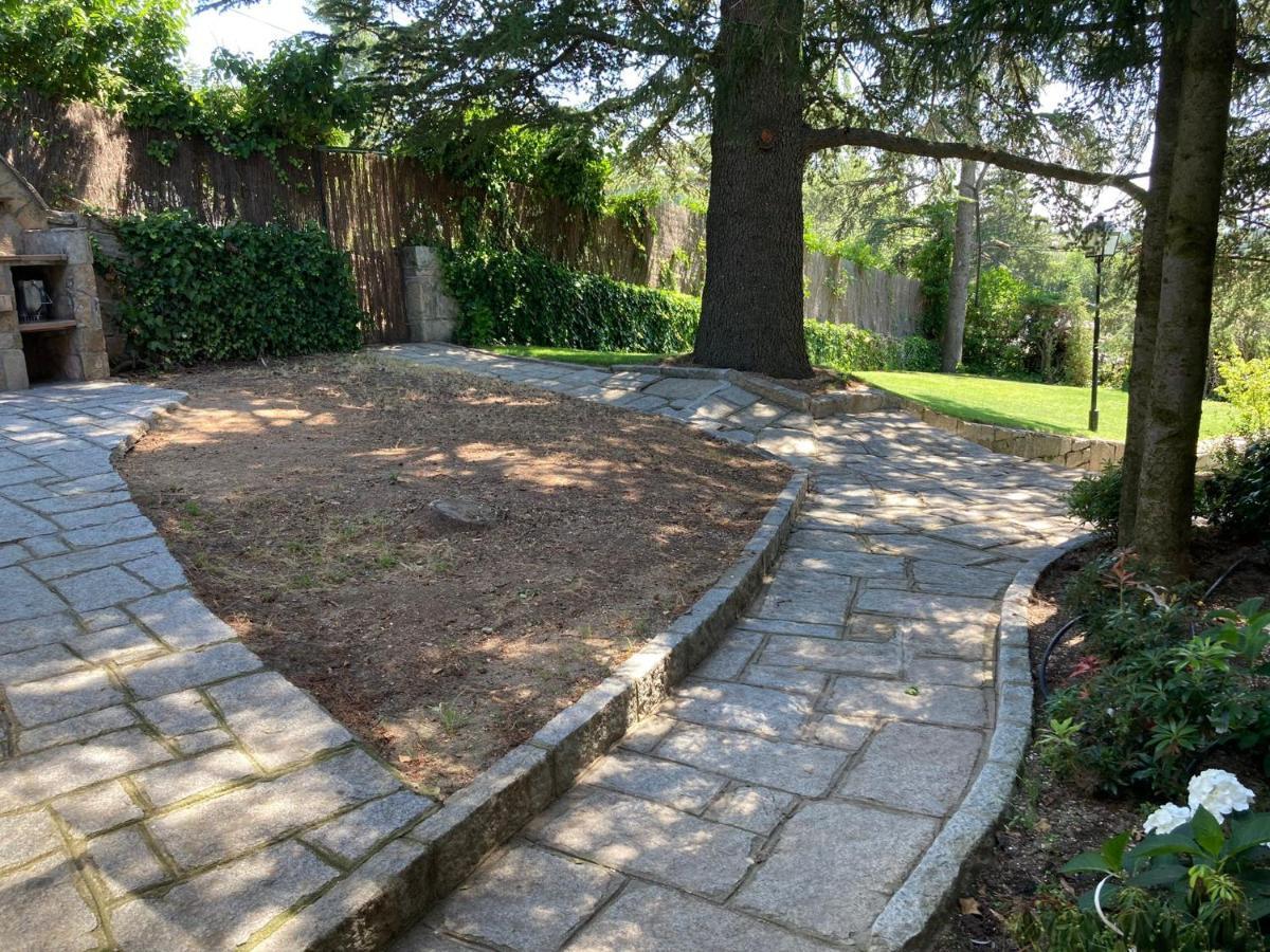 Los Cedros, Gran Chalet Con Piscina Y Apartamento En Navacerrada Exterior foto