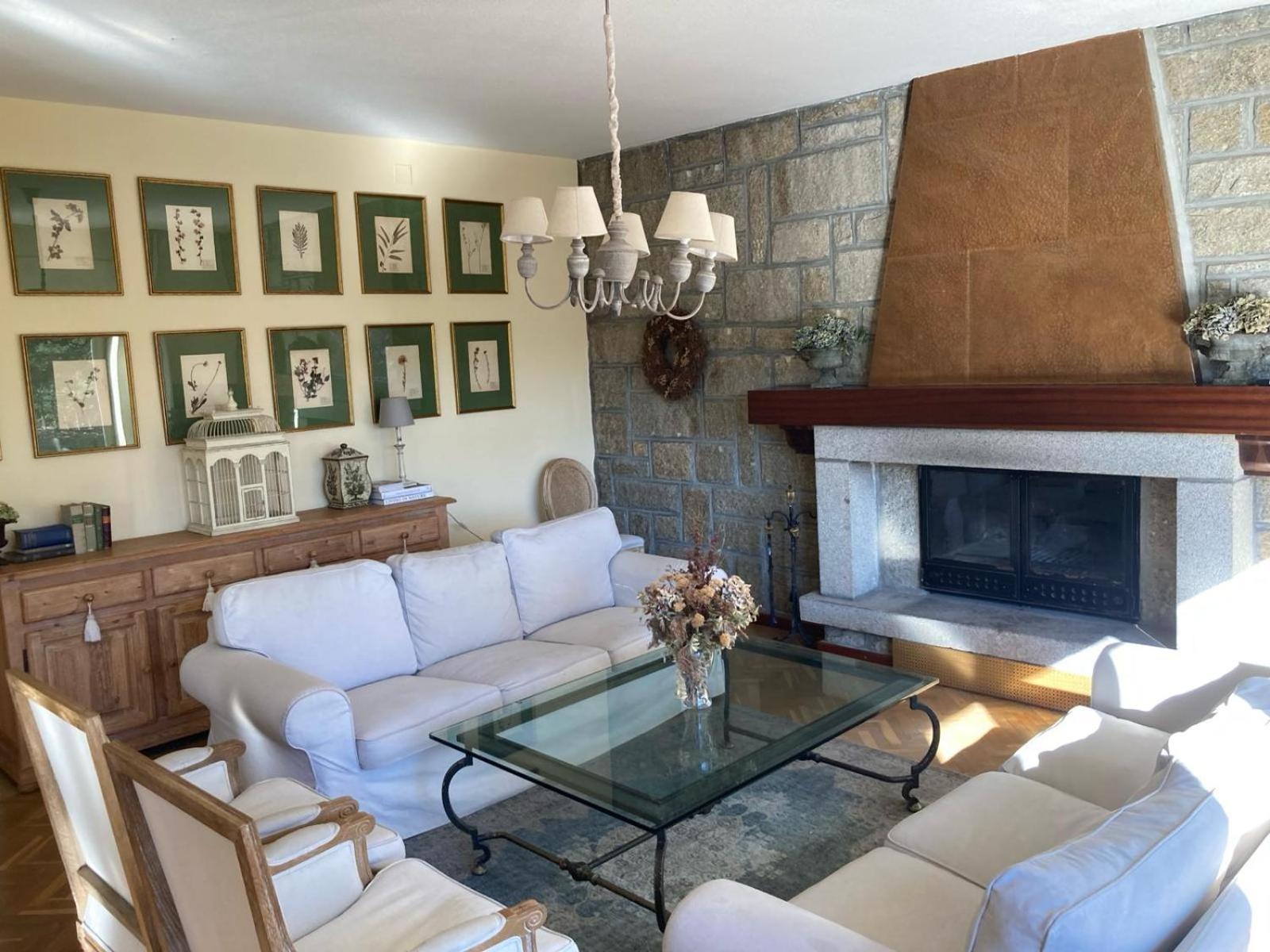 Los Cedros, Gran Chalet Con Piscina Y Apartamento En Navacerrada Exterior foto